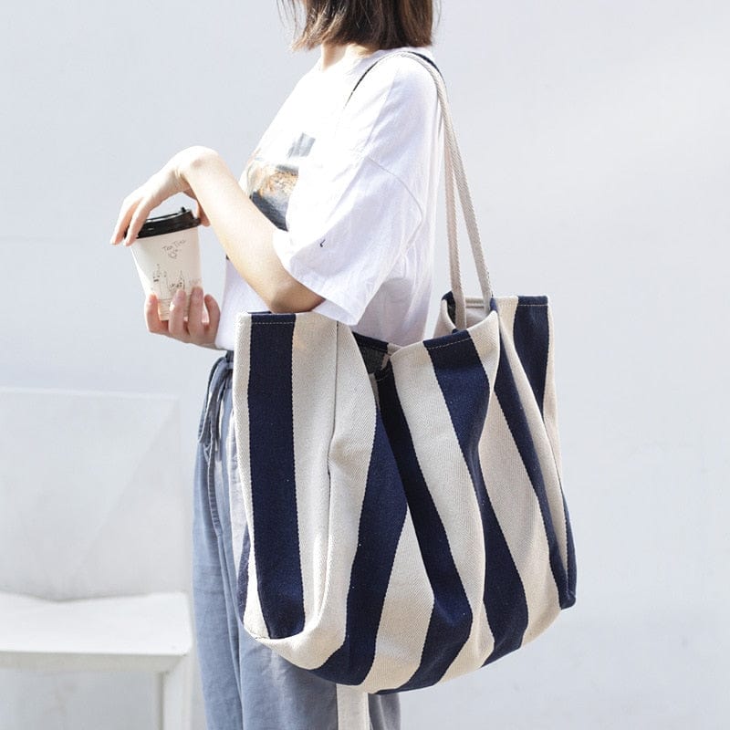حقيبة حمل قماش ذات سعة كبيرة باللونين الأبيض والأزرق من بوذا تريندز