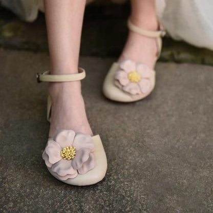 Buddha Trends Beige / 9 Këpucë lëkure Retro me lule