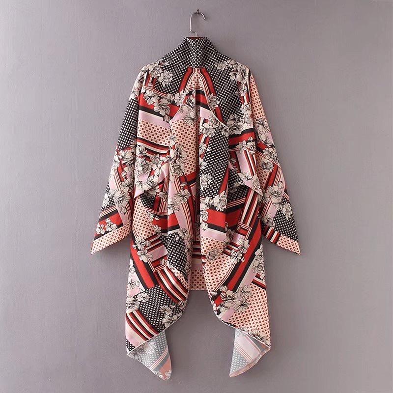 Buddha Trends Cardigans Květinové Patchwork Print Kimono