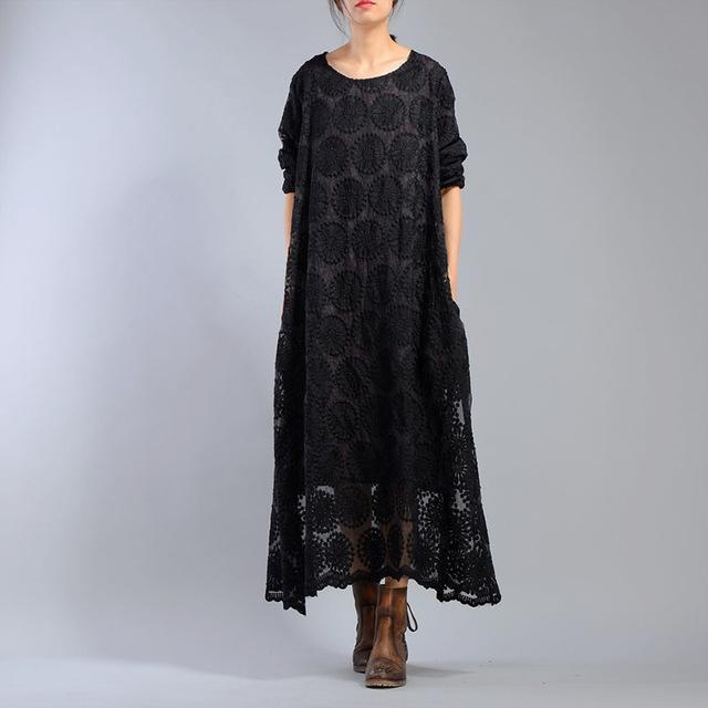 Sukienka Buddha Trends Czarna / Jeden rozmiar Czarna sukienka maxi z haftowanym kwiatem | Nirwana