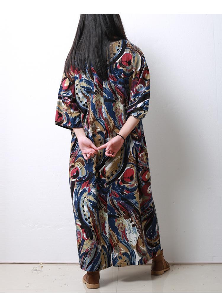 Robe mi-longue inspirée de l'art abstrait