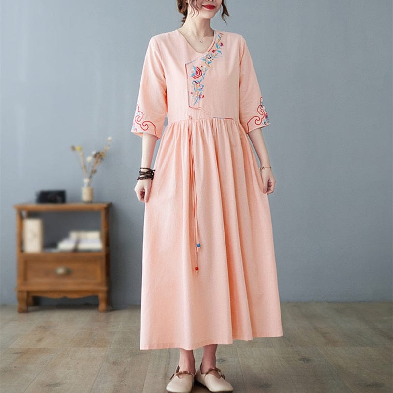 Buddha Trends Dress růžové / M květinové vyšívané volné midi šaty