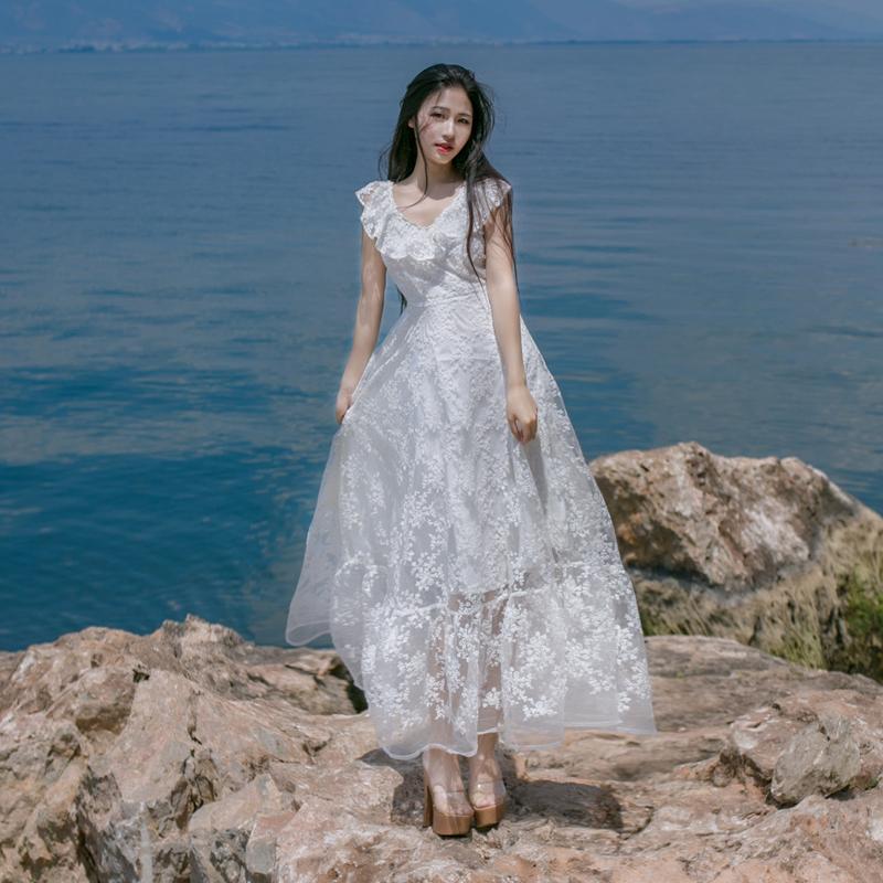 فستان بوهيمي من الدانتيل الأبيض العتيق | ماندالا