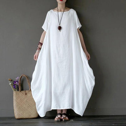 بوذا تريندز فستان أبيض / فستان ديليلا كبير الحجم بأكمام قصيرة