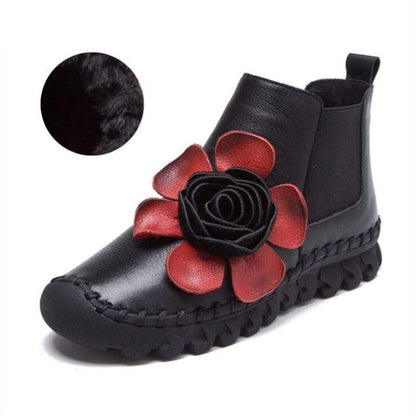 Przyziemne, haftowane buty hippie w kwiaty