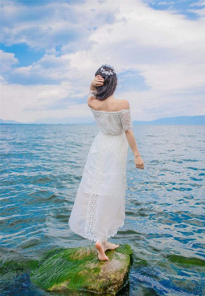 فستان زفاف بوهيمي أبيض مكشوف الكتفين | ماندالا