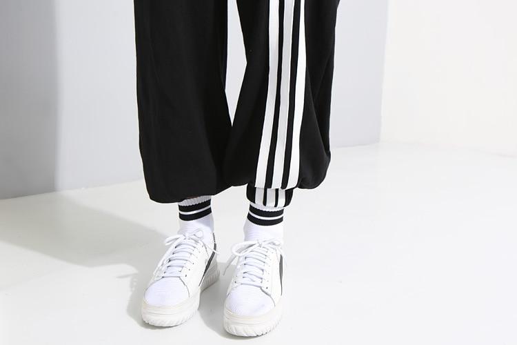 Buddha Trends Taille unique / Salopette noire et blanche de style coréen à rayures noires et blanches | Millennials