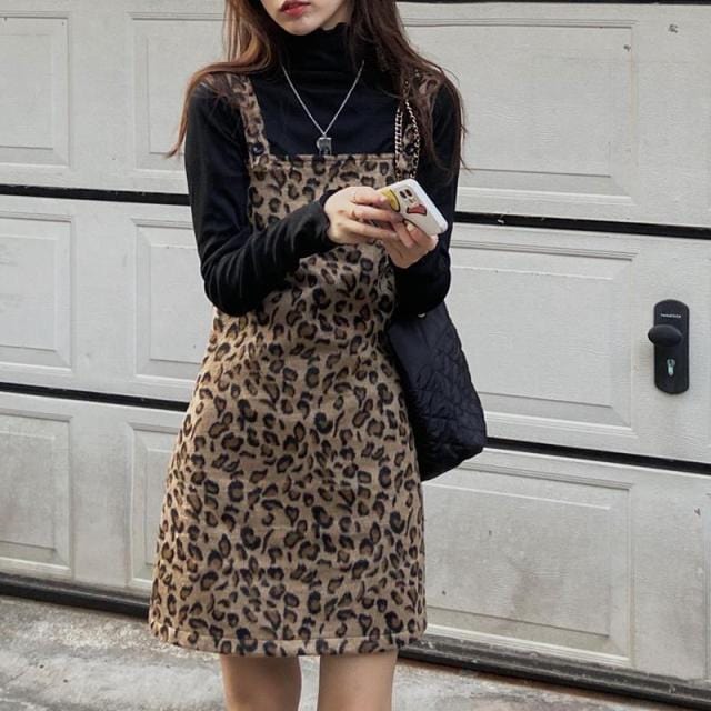 Budda Trends sukienka ogrodniczka Leopard Prints sukienka ogrodniczka Mini