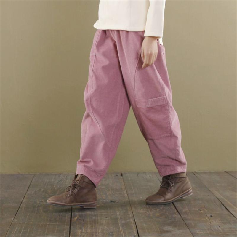 Pantaloni larghi in velluto a coste con tasche