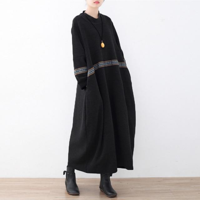 Buddha Trends Pulls Robe pull longue à col roulé noir / taille unique