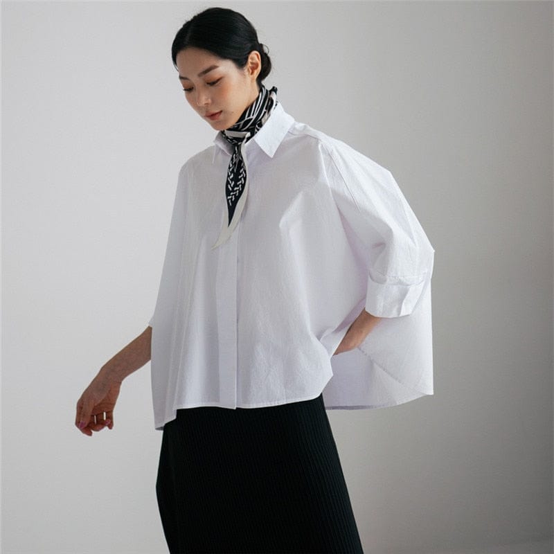 Μπλούζα Buddha Trends λευκό / S Υπερμεγέθη λευκό ασύμμετρο πουκάμισο