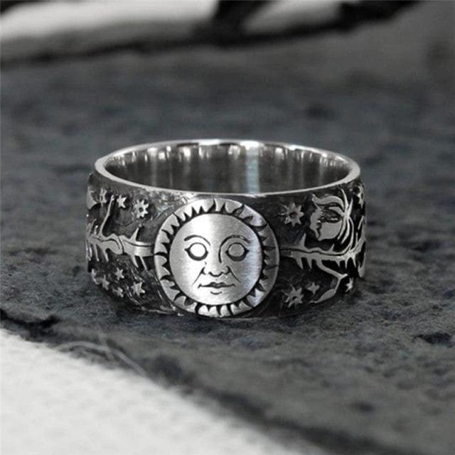 Buddhatrends 10 / silver colour Carved Sun &amp; Moon Ring