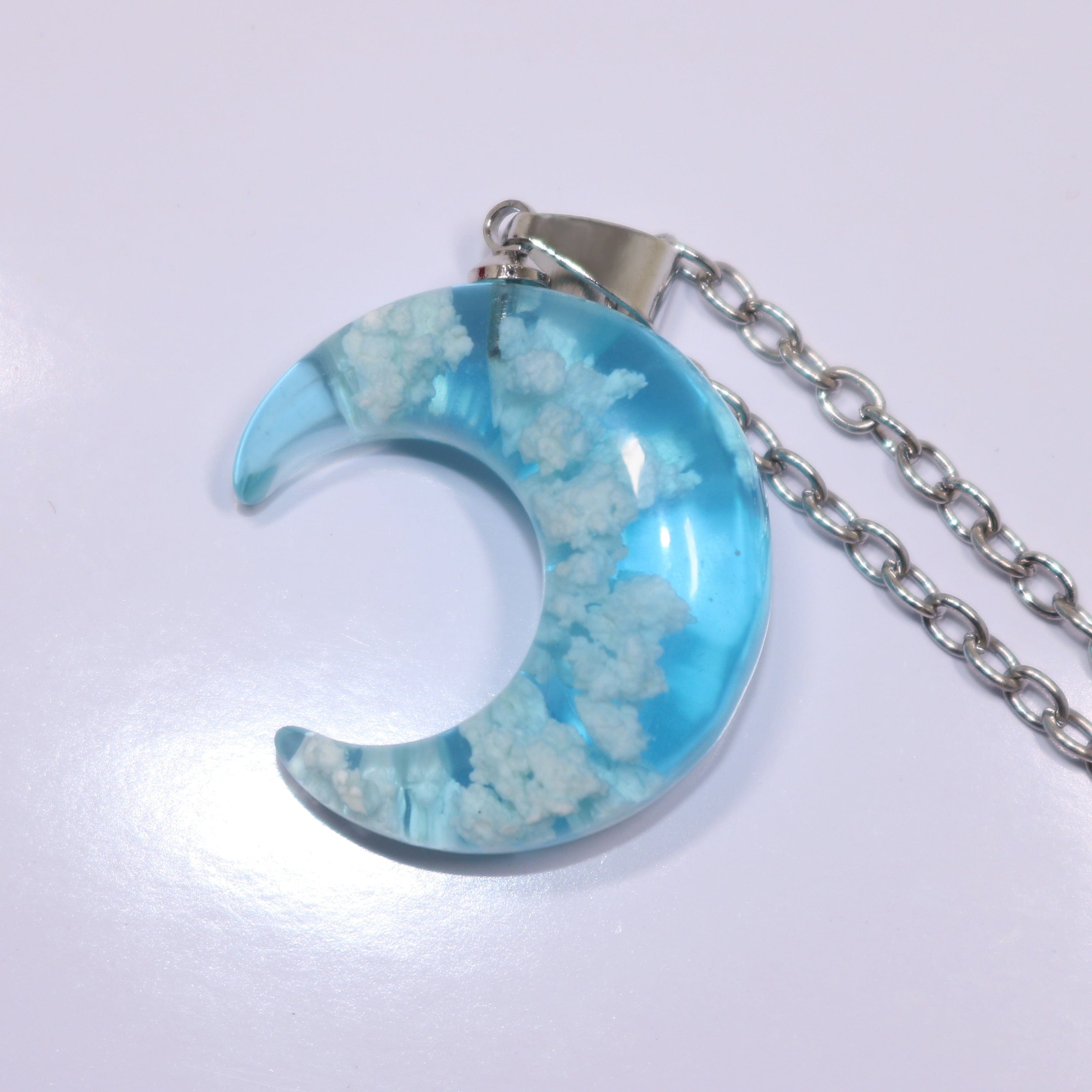 Buddhatrends 22 Blue Sky White Cloud Chain Necklace