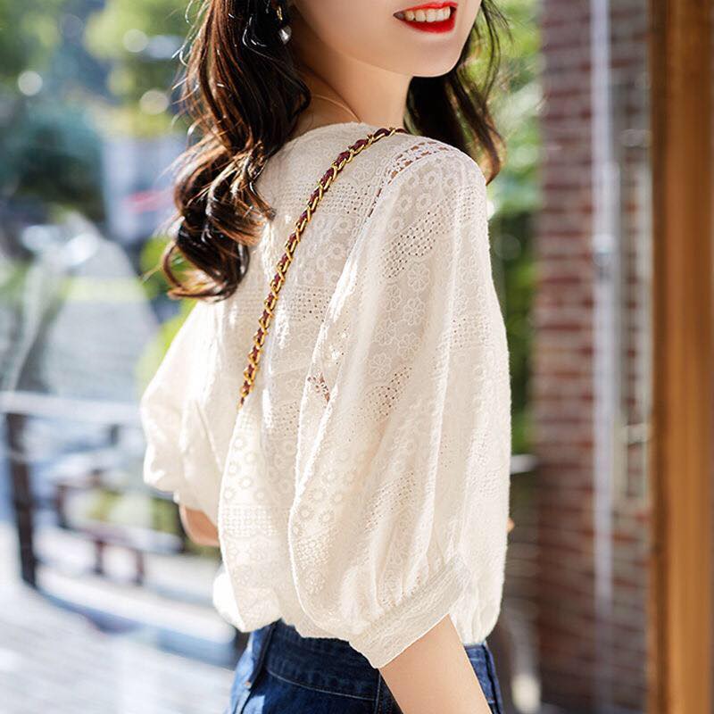 Buddhatrends Amber Embroidery Half-Sleeve Blouses