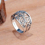 Vintage Hollow Flower Silver Ring