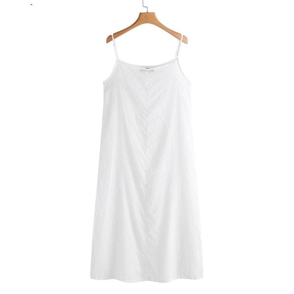 Biała sukienka na ramiączkach typu spaghetti firmy Buddhatrends
